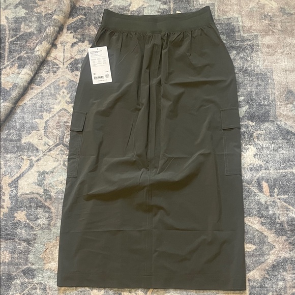 Athleta Women's Olive Green Pencil Skirt - Picture 2 of 9